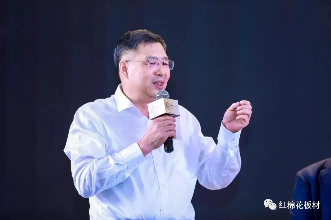 1598238835184720.jpg 闫昊波.jpg